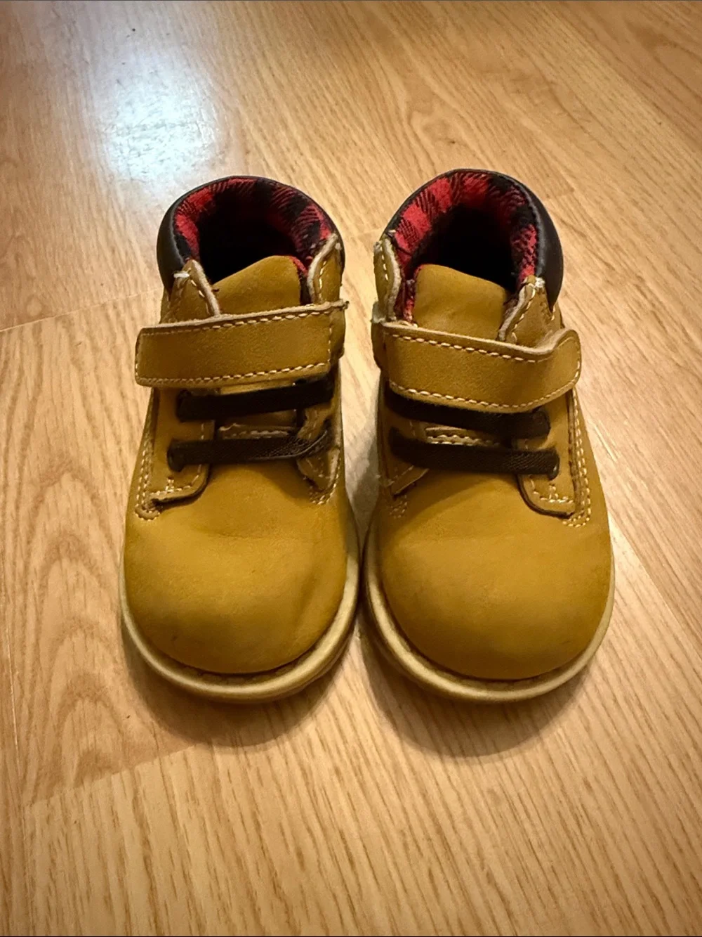 Size 4 garanimals boots